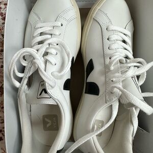 Veja White and Black Women's Sneakers-Size 8 women Brand new without box/tag.
